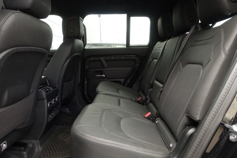 2025 (25) LAND ROVER DEFENDER 3.0 D350 X-Dynamic HSE 130 5dr Auto 5272877