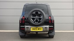2025 (25) LAND ROVER DEFENDER 3.0 D350 X-Dynamic HSE 130 5dr Auto 5272879