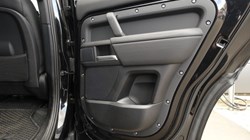 2025 (25) LAND ROVER DEFENDER 3.0 D350 X-Dynamic HSE 130 5dr Auto 5272929