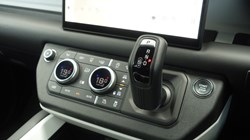 2025 (25) LAND ROVER DEFENDER 3.0 D350 X-Dynamic HSE 130 5dr Auto 5272886