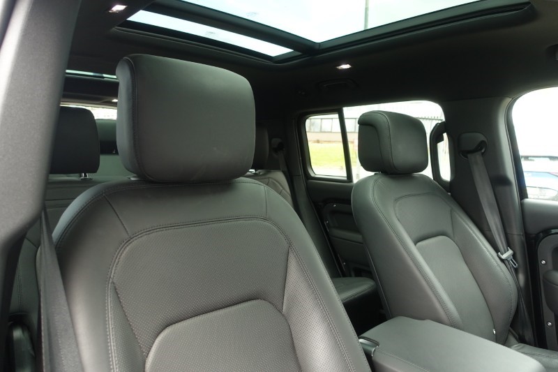 2025 (25) LAND ROVER DEFENDER 3.0 D350 X-Dynamic HSE 130 5dr Auto 5272922