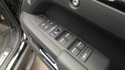 2025 (25) LAND ROVER DEFENDER 3.0 D350 X-Dynamic HSE 130 5dr Auto 5272928