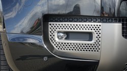 2025 (25) LAND ROVER DEFENDER 3.0 D350 X-Dynamic HSE 130 5dr Auto 5272895