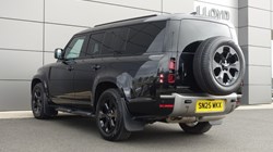 2025 (25) LAND ROVER DEFENDER 3.0 D350 X-Dynamic HSE 130 5dr Auto 5272875