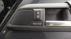 2025 (25) LAND ROVER DEFENDER 3.0 D350 X-Dynamic HSE 130 5dr Auto 5272927