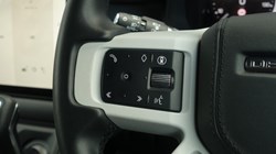 2025 (25) LAND ROVER DEFENDER 3.0 D350 X-Dynamic HSE 130 5dr Auto 5272912