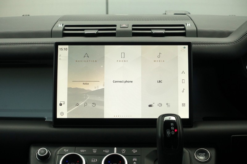 2025 (25) LAND ROVER DEFENDER 3.0 D350 X-Dynamic HSE 130 5dr Auto 5272887