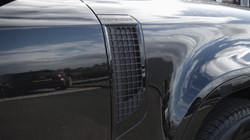 2025 (25) LAND ROVER DEFENDER 3.0 D350 X-Dynamic HSE 130 5dr Auto 5272893