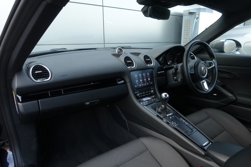 2020 (70) PORSCHE CAYMAN 2.0 T 2dr 5262236