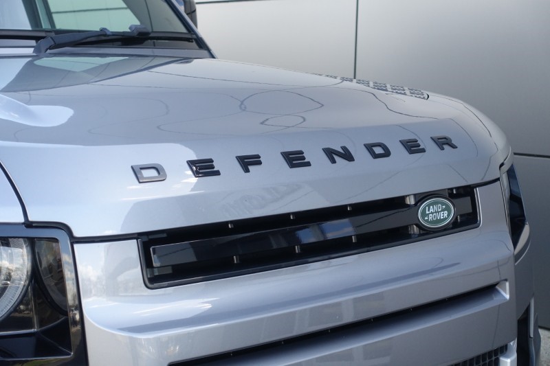 2022 (22) LAND ROVER DEFENDER 3.0 D250 SE 110 5dr Auto 5284153