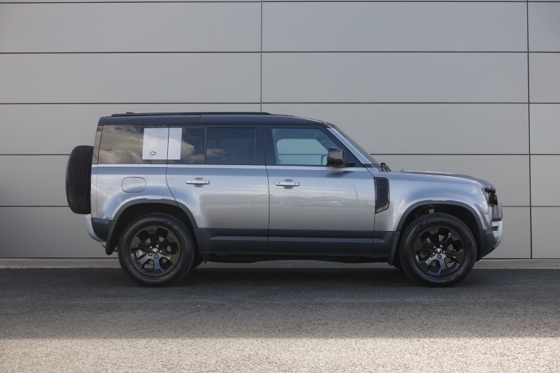 2022 (22) LAND ROVER DEFENDER 3.0 D250 SE 110 5dr Auto 5284137