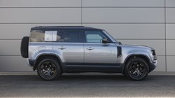 2022 (22) LAND ROVER DEFENDER 3.0 D250 SE 110 5dr Auto 5284137