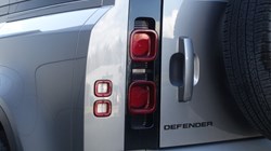 2022 (22) LAND ROVER DEFENDER 3.0 D250 SE 110 5dr Auto 5284151