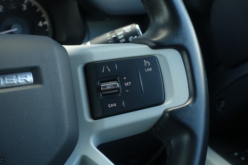 2022 (22) LAND ROVER DEFENDER 3.0 D250 SE 110 5dr Auto 5284169