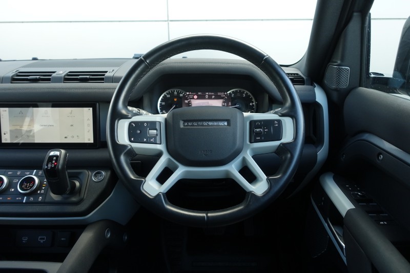 2022 (22) LAND ROVER DEFENDER 3.0 D250 SE 110 5dr Auto 5284147