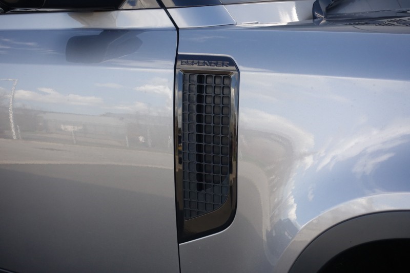 2022 (22) LAND ROVER DEFENDER 3.0 D250 SE 110 5dr Auto 5284152