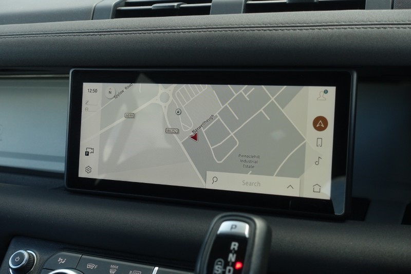 2022 (22) LAND ROVER DEFENDER 3.0 D250 SE 110 5dr Auto 5284143