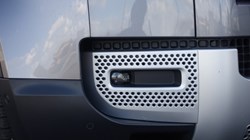 2022 (22) LAND ROVER DEFENDER 3.0 D250 SE 110 5dr Auto 5284154