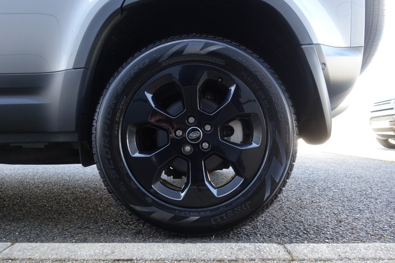 2022 (22) LAND ROVER DEFENDER 3.0 D250 SE 110 5dr Auto 5284163