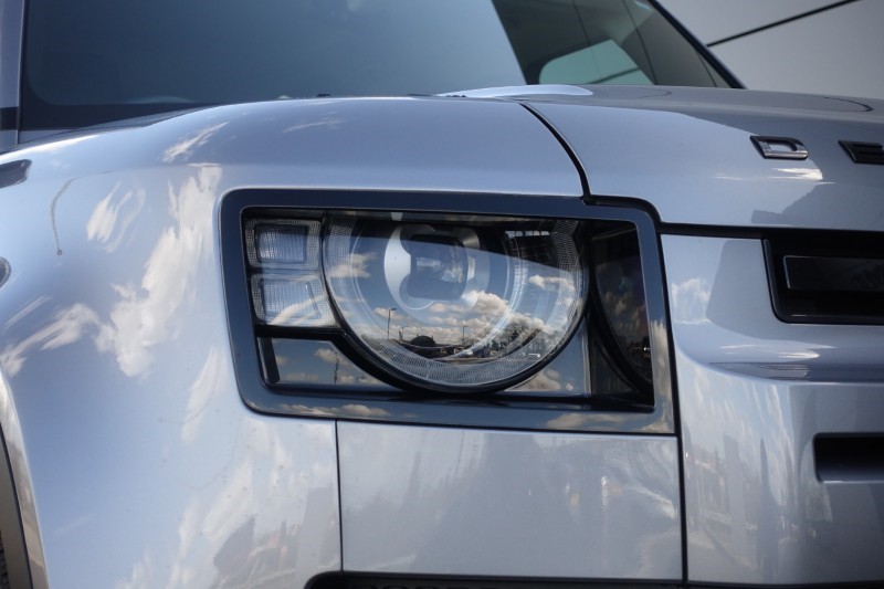 2022 (22) LAND ROVER DEFENDER 3.0 D250 SE 110 5dr Auto 5284149