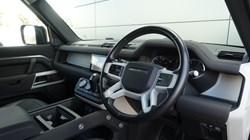 2022 (22) LAND ROVER DEFENDER 3.0 D250 SE 110 5dr Auto 5284179