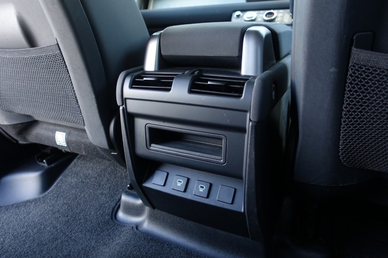 2022 (22) LAND ROVER DEFENDER 3.0 D250 SE 110 5dr Auto 5284150