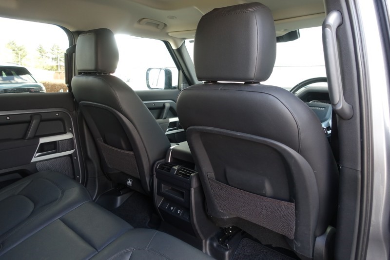 2022 (22) LAND ROVER DEFENDER 3.0 D250 SE 110 5dr Auto 5284186