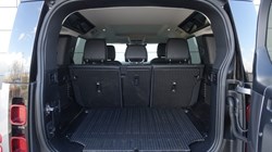 2022 (22) LAND ROVER DEFENDER 3.0 D250 SE 110 5dr Auto 5284142