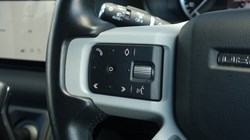 2022 (22) LAND ROVER DEFENDER 3.0 D250 SE 110 5dr Auto 5284172