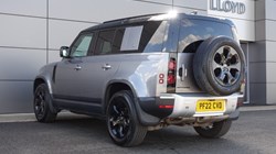 2022 (22) LAND ROVER DEFENDER 3.0 D250 SE 110 5dr Auto 1