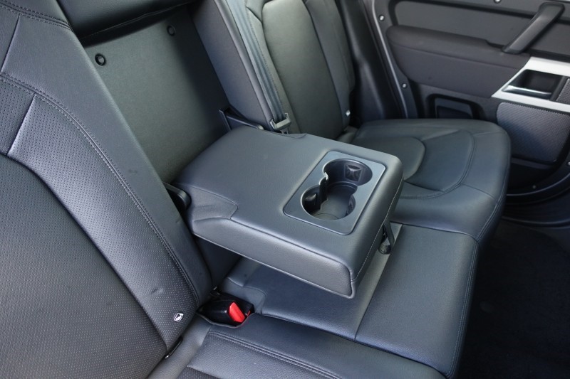 2022 (22) LAND ROVER DEFENDER 3.0 D250 SE 110 5dr Auto 5284188