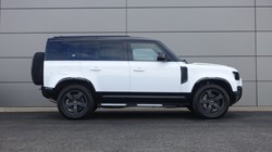2022 (72) LAND ROVER DEFENDER 3.0 D300 X-Dynamic HSE 110 5dr Auto 5248943