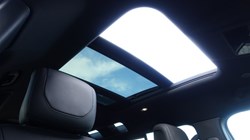 2022 (72) LAND ROVER DEFENDER 3.0 D300 X-Dynamic HSE 110 5dr Auto 5248985