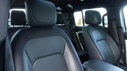 2022 (72) LAND ROVER DEFENDER 3.0 D300 X-Dynamic HSE 110 5dr Auto 5248983