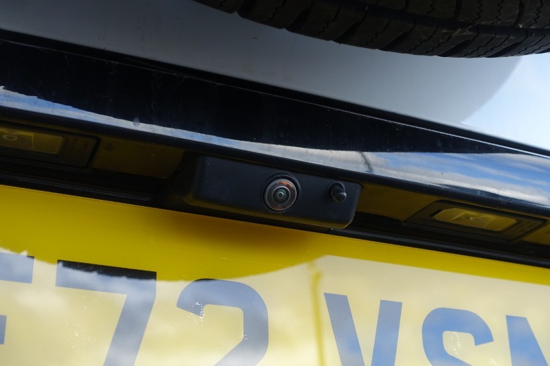 2022 (72) LAND ROVER DEFENDER 3.0 D300 X-Dynamic HSE 110 5dr Auto 5248966