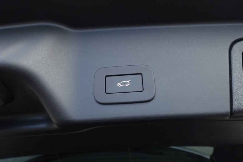 2025 (75) LAND ROVER RANGE ROVER EVOQUE 1.5 P270e Edition 5dr Auto 5285691