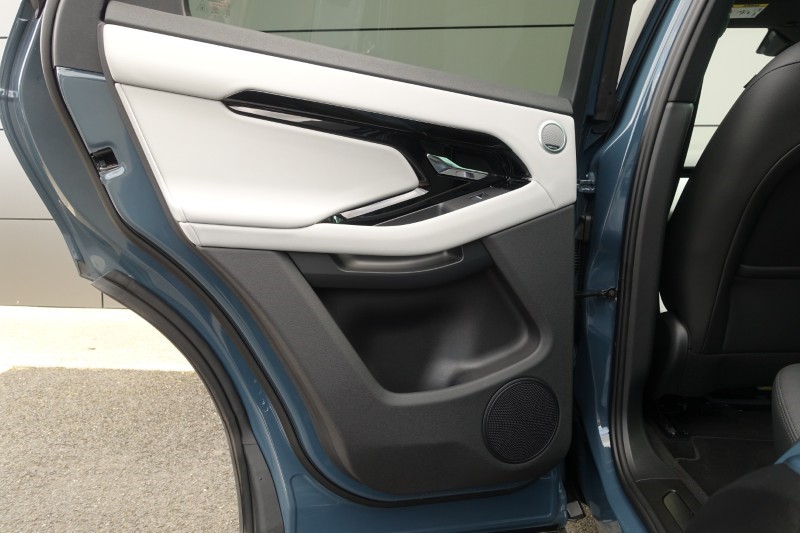 2025 (75) LAND ROVER RANGE ROVER EVOQUE 1.5 P270e Edition 5dr Auto 5285715