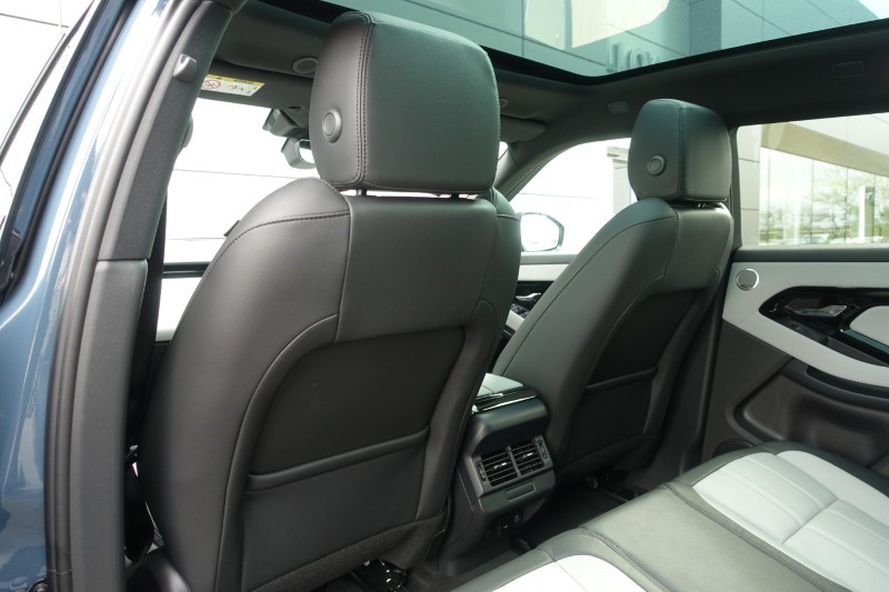 2025 (75) LAND ROVER RANGE ROVER EVOQUE 1.5 P270e Edition 5dr Auto 5285716