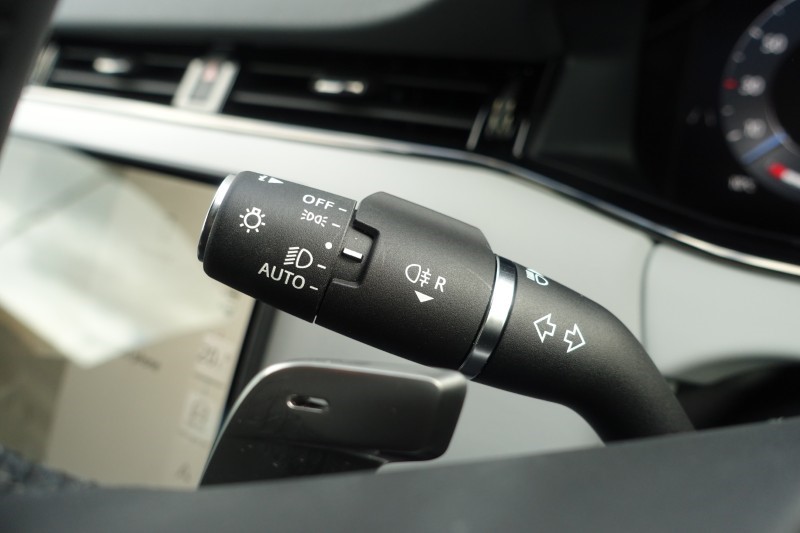 2025 (75) LAND ROVER RANGE ROVER EVOQUE 1.5 P270e Edition 5dr Auto 5285694