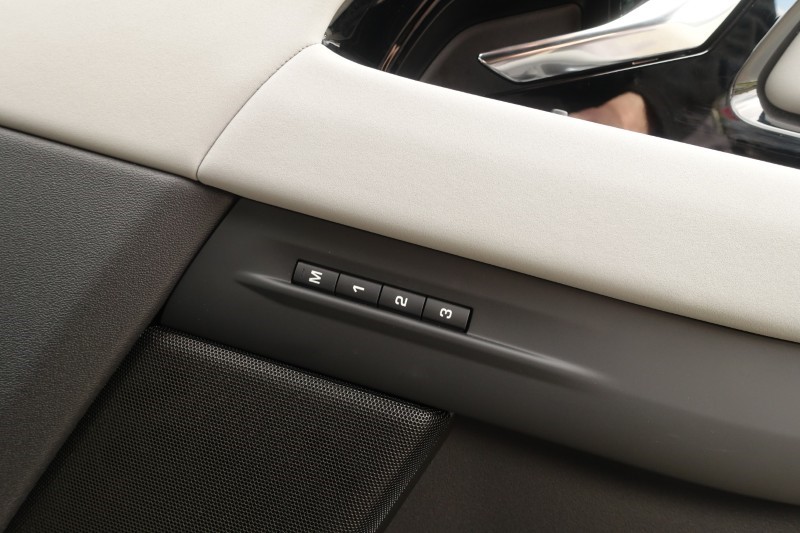 2025 (75) LAND ROVER RANGE ROVER EVOQUE 1.5 P270e Edition 5dr Auto 5285708