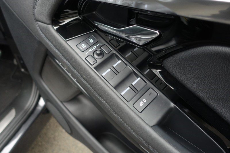 2023 (23) LAND ROVER RANGE ROVER EVOQUE 2.0 D200 R-Dynamic SE 5dr Auto 5270557