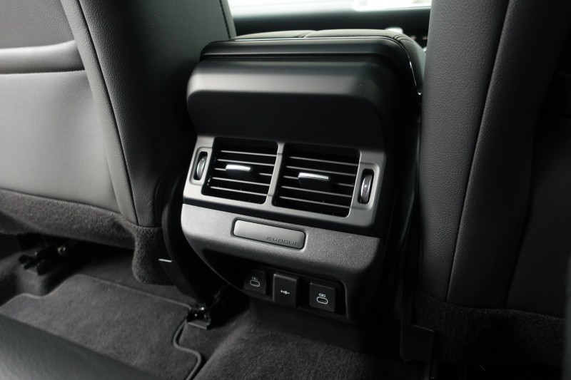 2023 (23) LAND ROVER RANGE ROVER EVOQUE 2.0 D200 R-Dynamic SE 5dr Auto 5270526