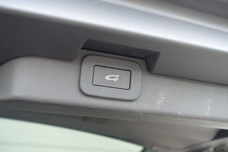 2022 (72) LAND ROVER COMMERCIAL DISCOVERY 3.0 D300 R-Dynamic HSE Commercial Auto 5324132