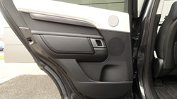 2025 (75) LAND ROVER DISCOVERY 3.0 D350 Metropolitan Edition 5dr Auto 5294844