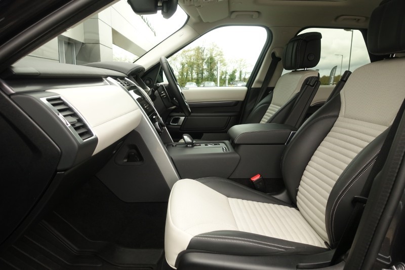 2025 (75) LAND ROVER DISCOVERY 3.0 D350 Metropolitan Edition 5dr Auto 5294773