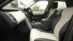 2025 (75) LAND ROVER DISCOVERY 3.0 D350 Metropolitan Edition 5dr Auto 5294773