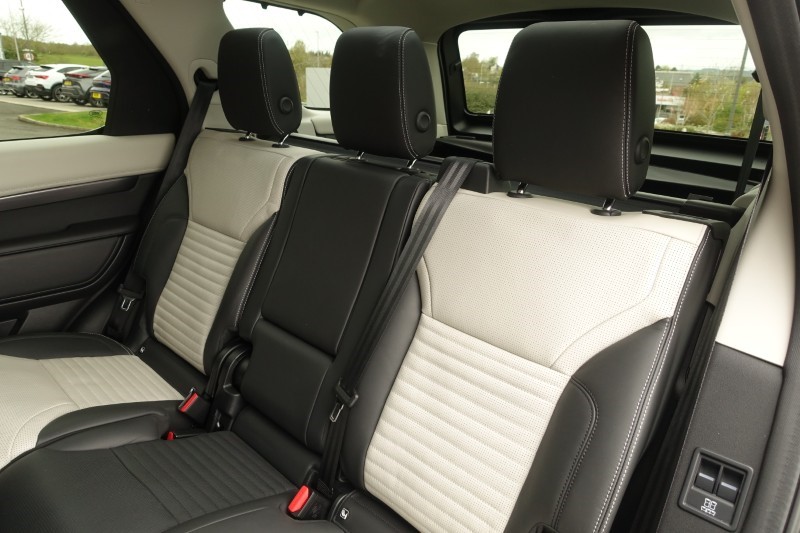 2025 (75) LAND ROVER DISCOVERY 3.0 D350 Metropolitan Edition 5dr Auto 5294846