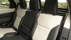 2025 (75) LAND ROVER DISCOVERY 3.0 D350 Metropolitan Edition 5dr Auto 5294846