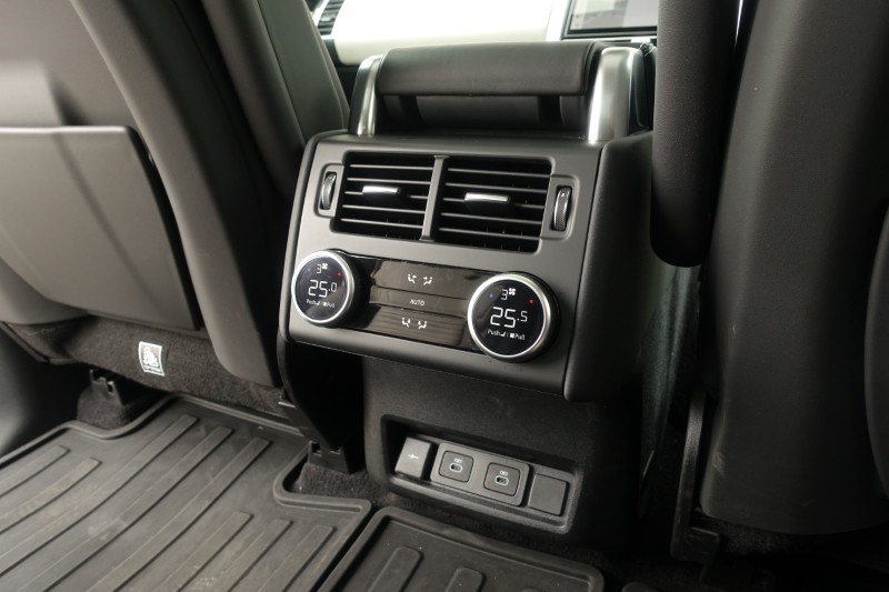 2025 (75) LAND ROVER DISCOVERY 3.0 D350 Metropolitan Edition 5dr Auto 5294788