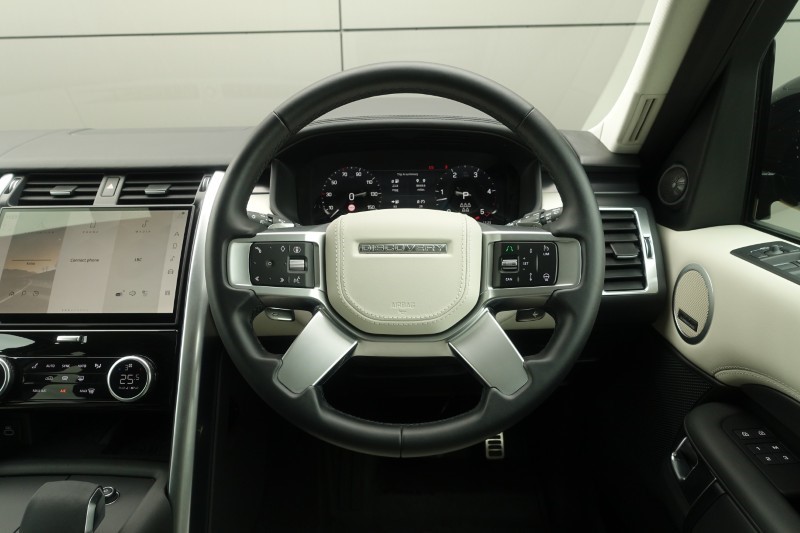 2025 (75) LAND ROVER DISCOVERY 3.0 D350 Metropolitan Edition 5dr Auto 5294785